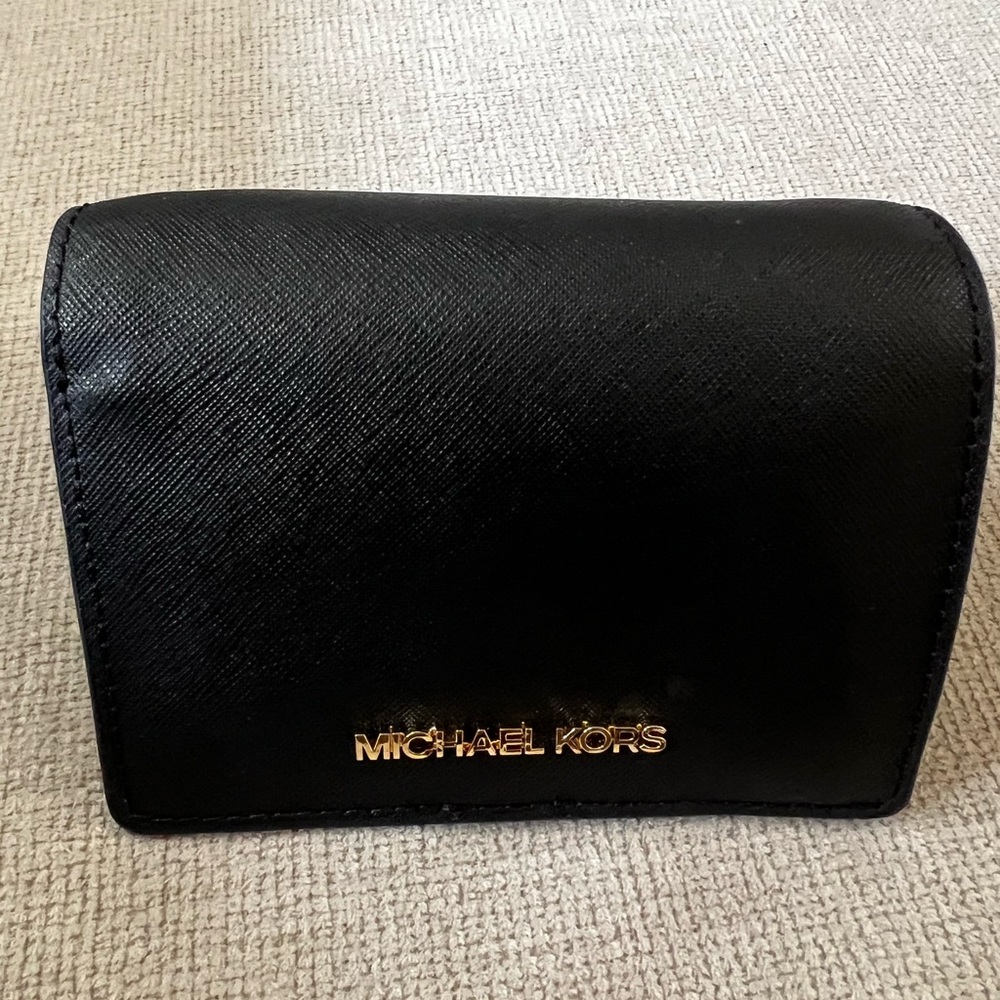 AUTHENTIC Michael Kors wallet